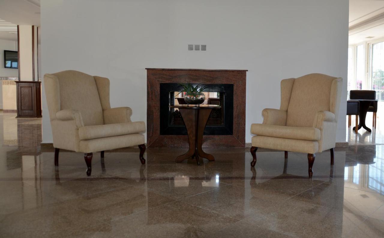 Club Lapethos Bungalow Kyrenia  Extérieur photo